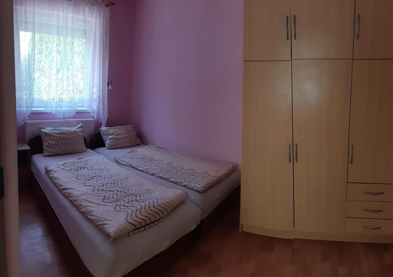 Rozsa Apartment Hajduszoboszlo Bagian luar foto