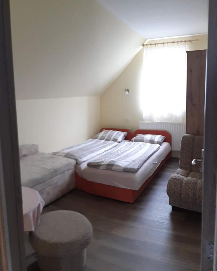 Rozsa Apartment Hajduszoboszlo Bagian luar foto